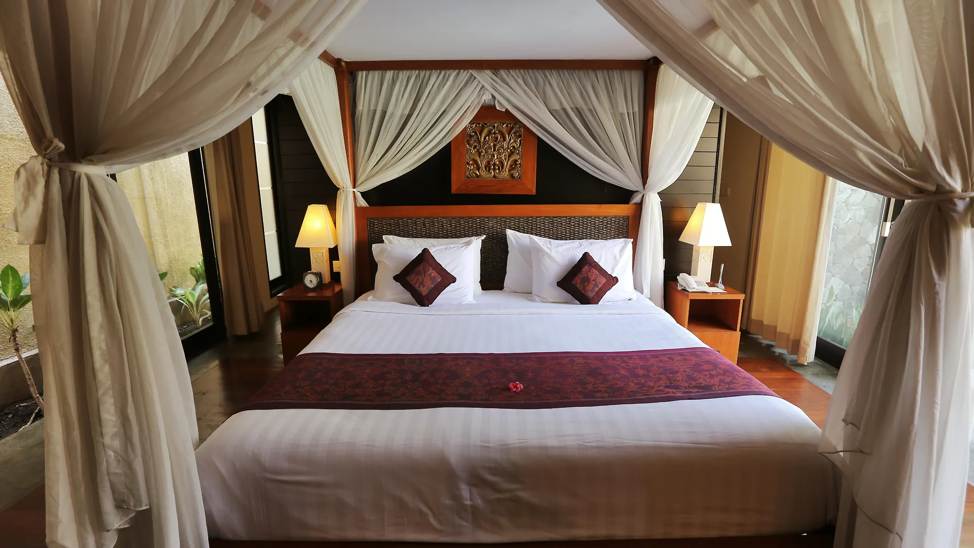 Villa The Sanyas Suite Seminyak