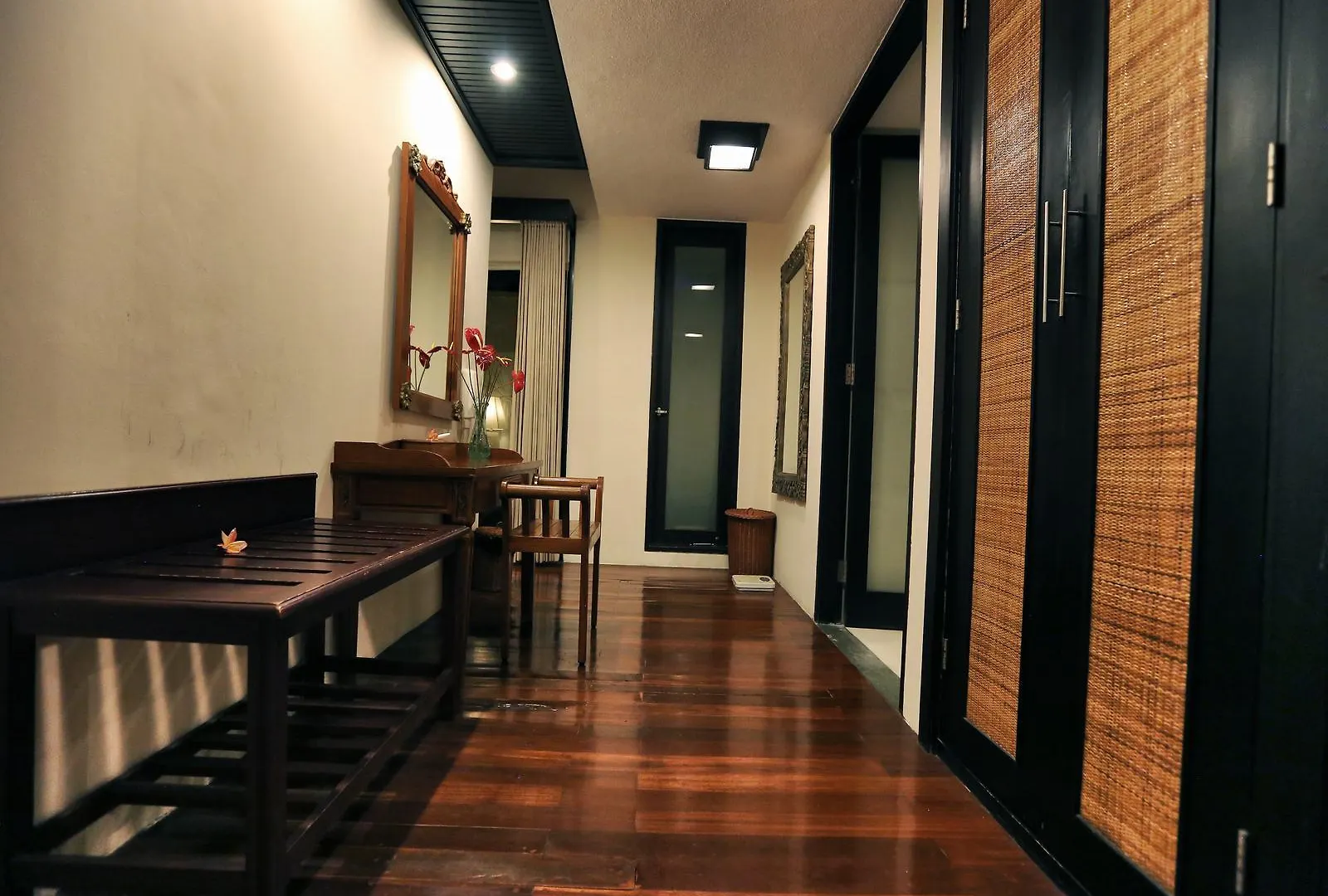 Villa The Sanyas Suite Seminyak