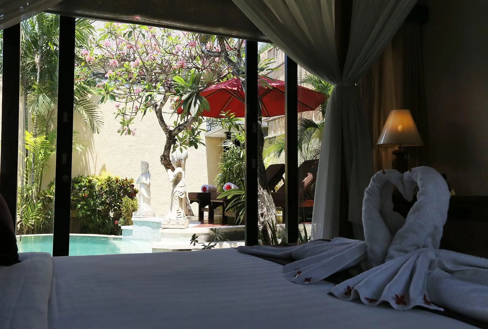 The Sanyas Suite Seminyak  Seminyak (Bali)